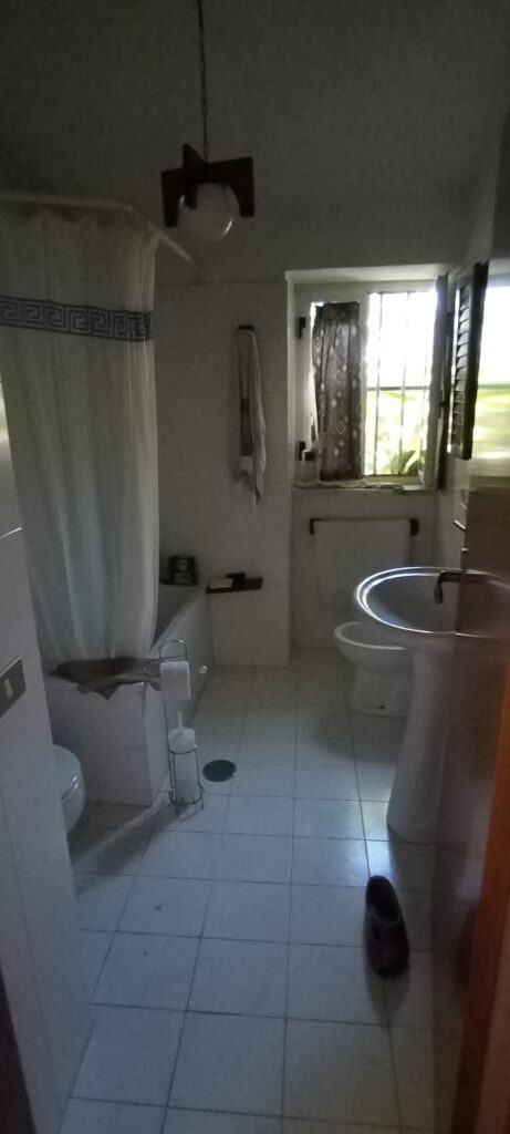 Casa indipendente con terreno e garage (c.da Mirricchio, 3-4)