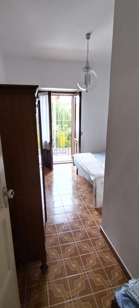 Detached house in the urban centre (via Preti, 30)