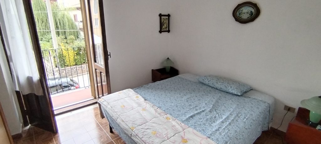 Detached house in the urban centre (via Preti, 30)