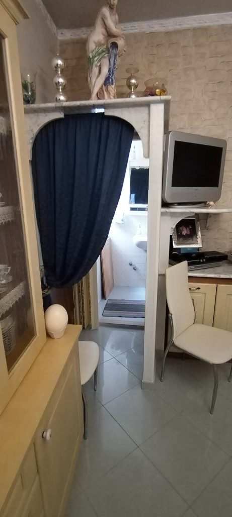 Casa indipendente nel centro urbano (via Roma, 37)
