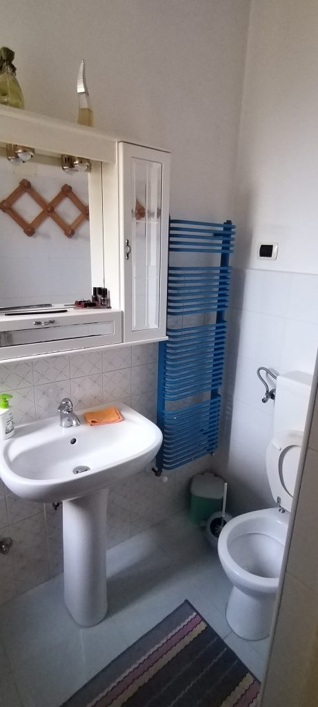 Casa indipendente nel centro urbano (via Roma, 37)