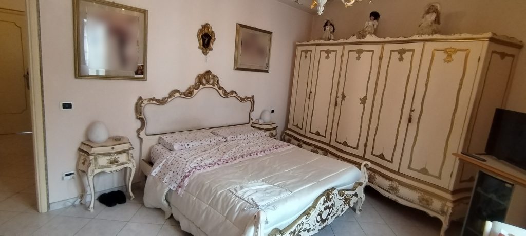Casa indipendente nel centro urbano (via Roma, 37)
