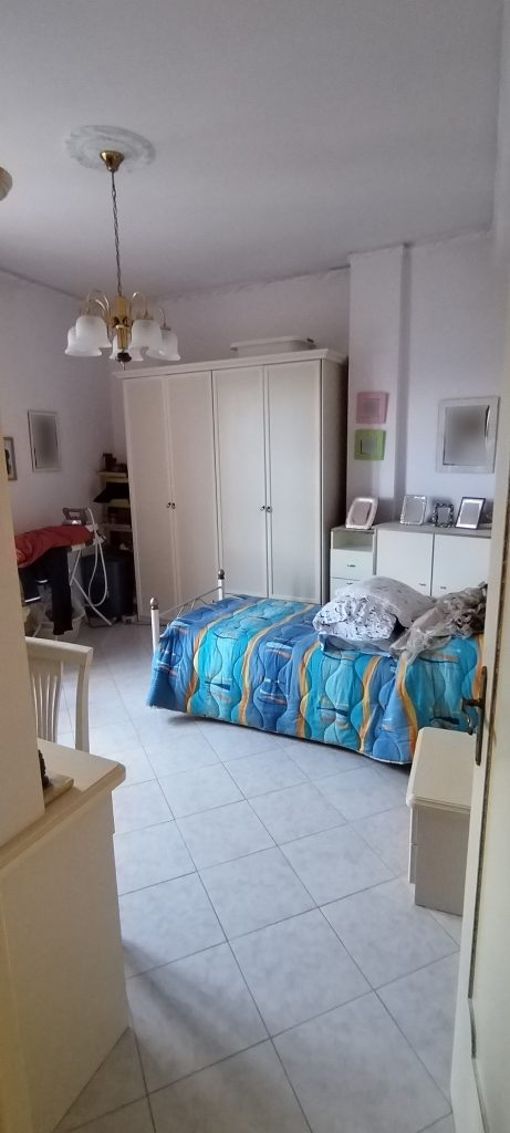 Casa indipendente nel centro urbano (via Roma, 37)
