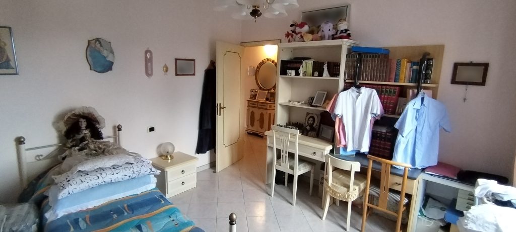 Casa indipendente nel centro urbano (via Roma, 37)