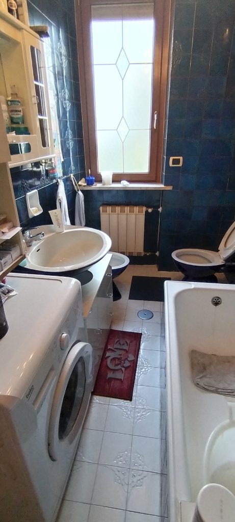 Casa indipendente nel centro urbano (via Roma, 37)