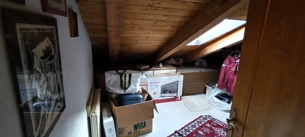 Casa indipendente nel centro urbano (via Roma, 37)