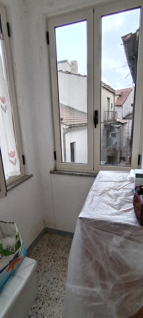 Casa indipendente nel centro urbano (via Leopardi, 8)