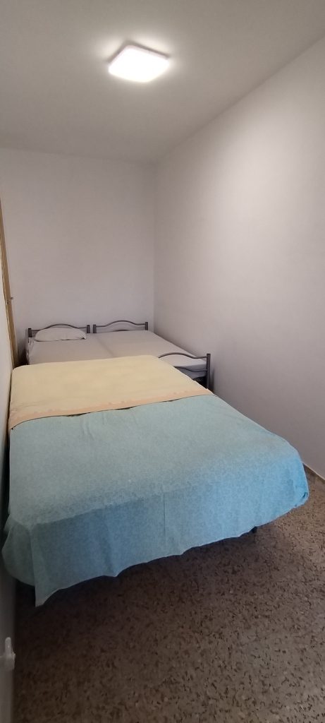 Casa indipendente nel centro urbano (via Leopardi, 8)