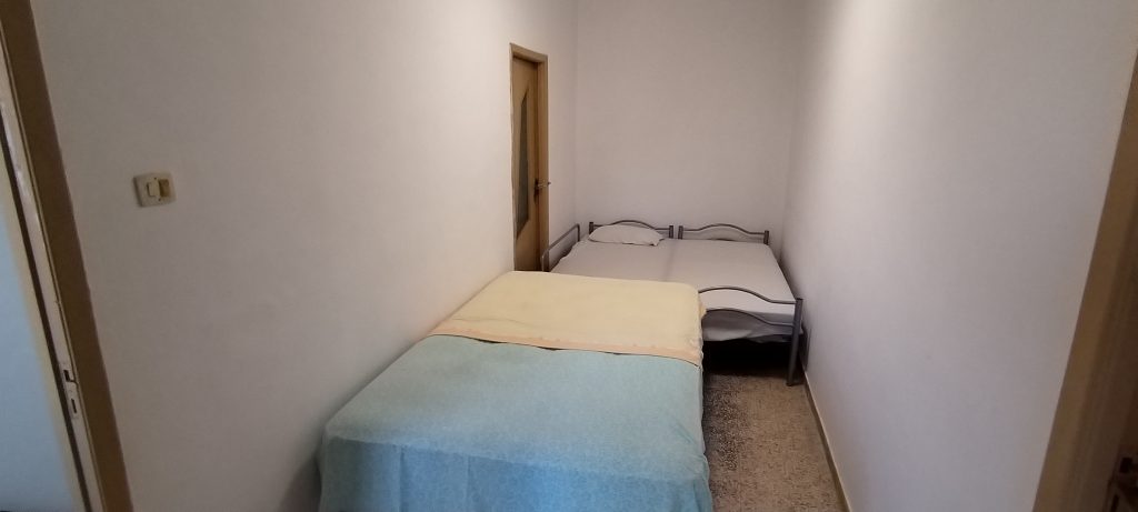 Casa indipendente nel centro urbano (via Leopardi, 8)