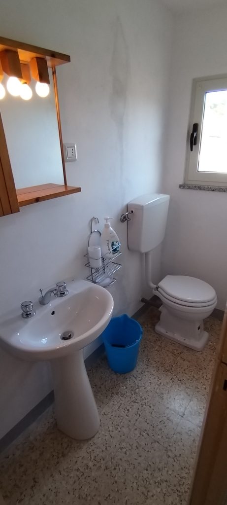 Casa indipendente nel centro urbano (via Leopardi, 8)