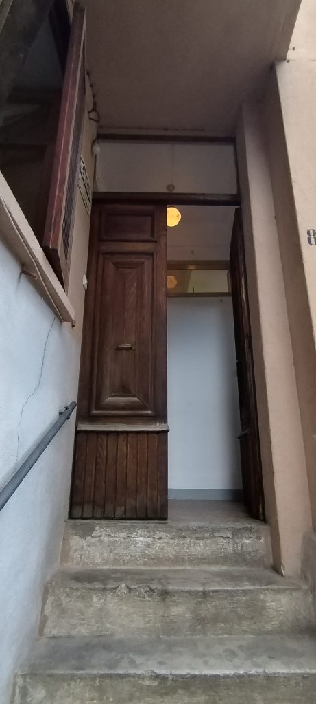 Casa indipendente nel centro urbano (via Leopardi, 8)
