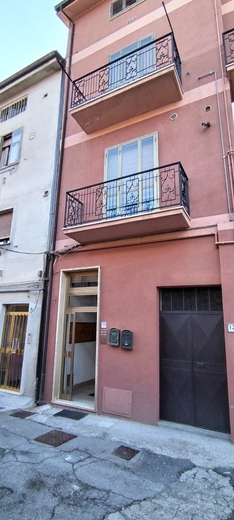 Apartment in the urban centre (via Aldo Moro, 11 I. 1)