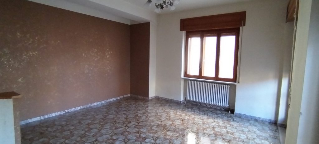 Apartment in the urban centre (via Aldo Moro, 11 I. 1)