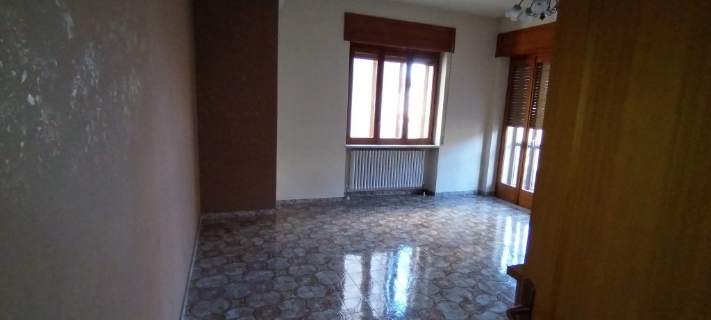Apartment in the urban centre (via Aldo Moro, 11 I. 1)