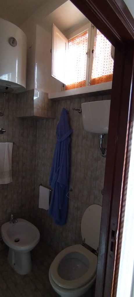 Casa indipendente nel centro urbano (via Volturno, 6)