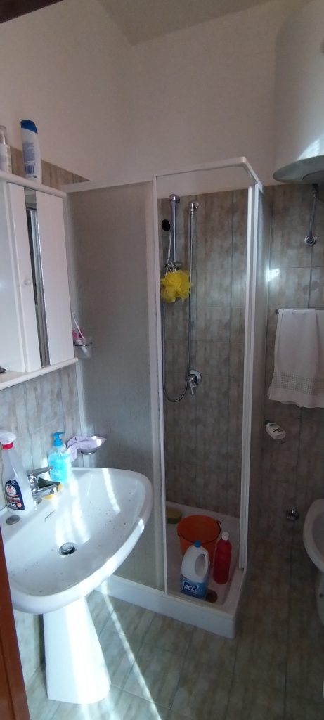Casa indipendente nel centro urbano (via Volturno, 6)