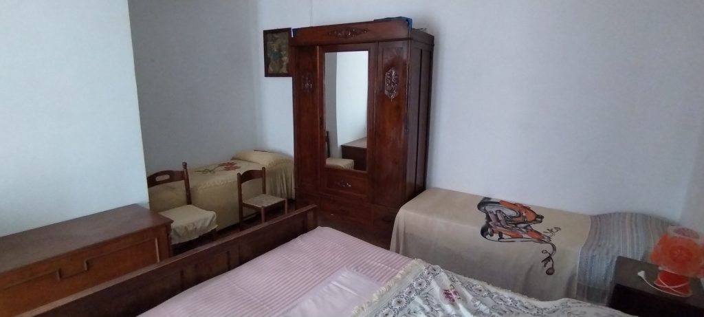 Casa indipendente nel centro urbano (via Volturno, 6)