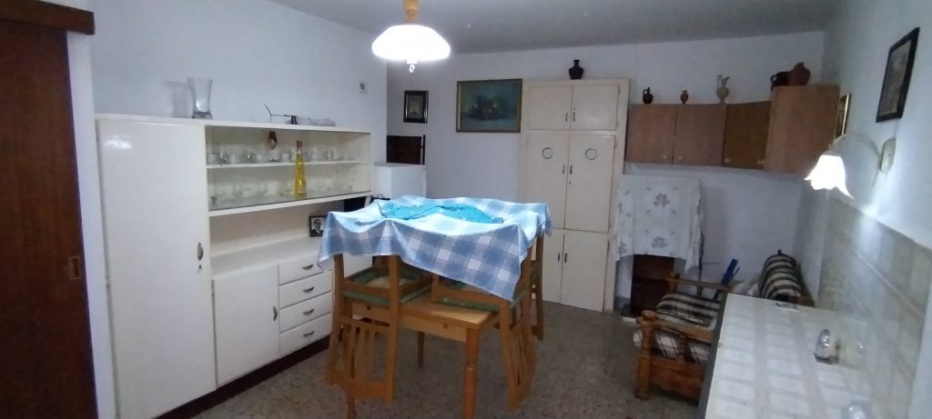 Casa indipendente nel centro urbano (via Volturno, 6)
