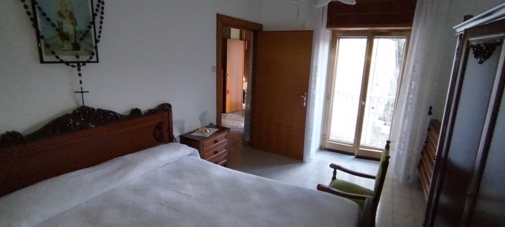 Casa indipendente nel centro storico (via Demostene, 6)
