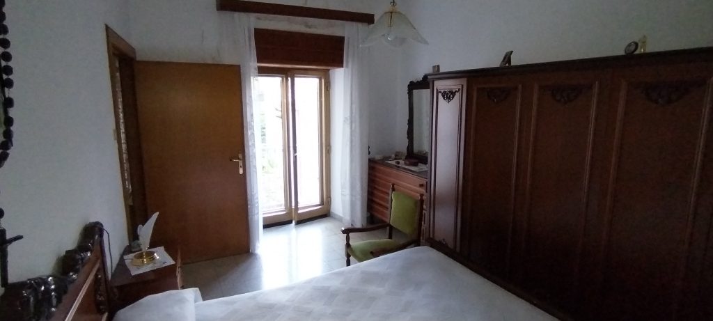 Casa indipendente nel centro storico (via Demostene, 6)