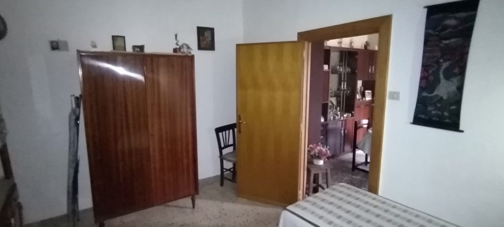 Casa indipendente nel centro storico (via Demostene, 6)