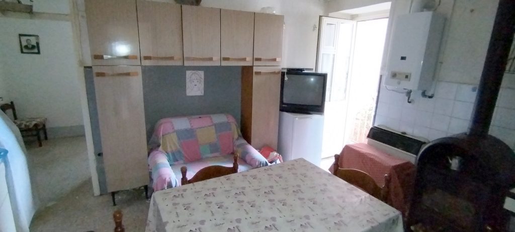 Casa indipendente nel centro storico (via XX Settembre, 23)