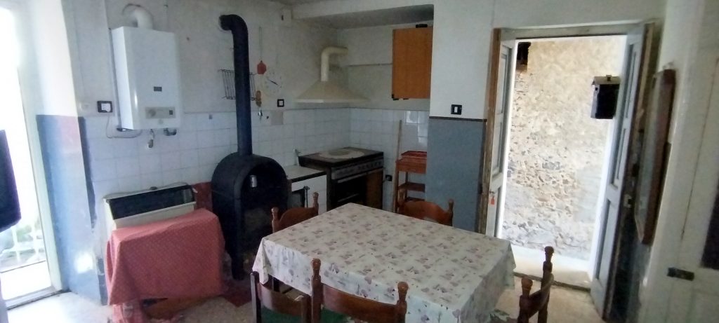 Casa indipendente nel centro storico (via XX Settembre, 23)