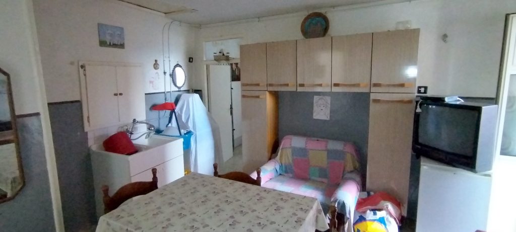 Casa indipendente nel centro storico (via XX Settembre, 23)
