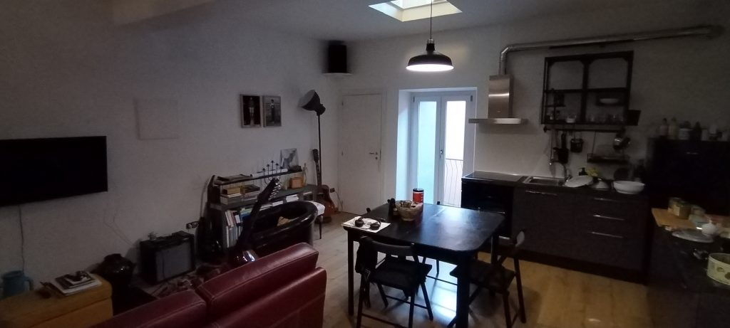 Detached house in the historic center (via Dante, 18)