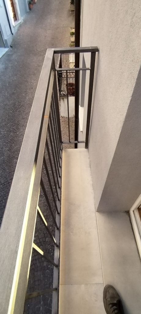 Detached house in the historic center (via Dante, 18)