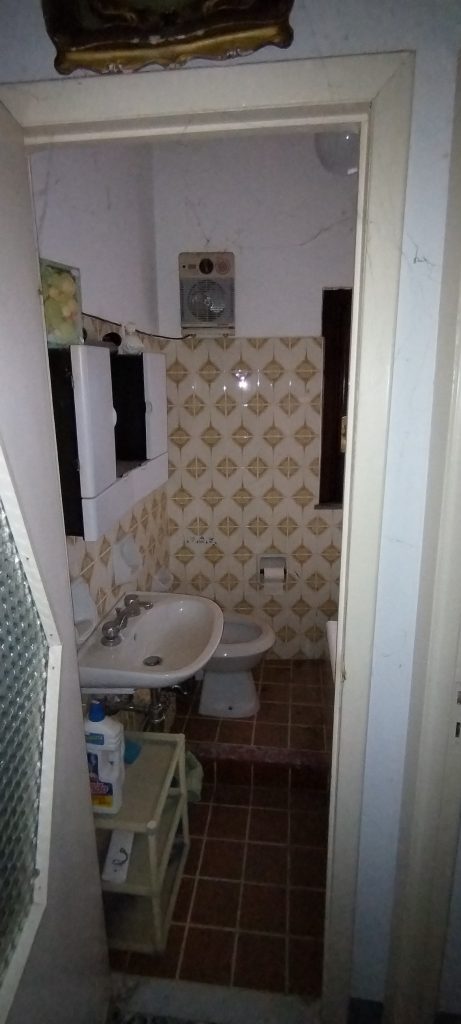 Casa indipendente nel centro storico (via Morosini, 38)