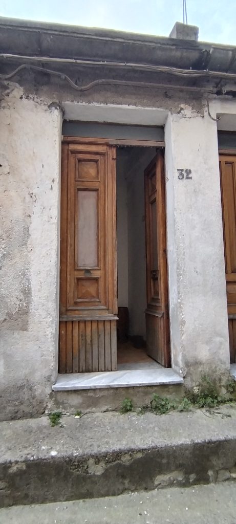 Detached house in the historic center (via Morosini, 32)