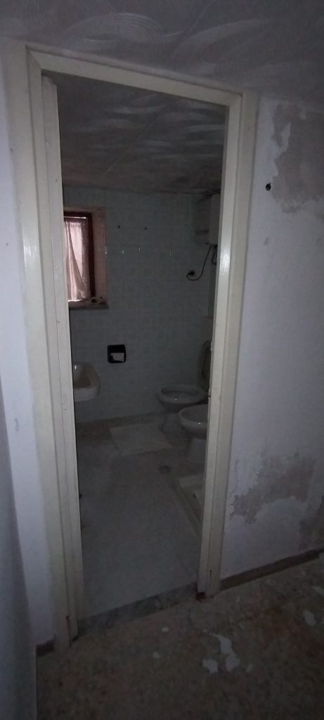 Casa indipendente nel centro storico (via Racioppi, 1 – 3)
