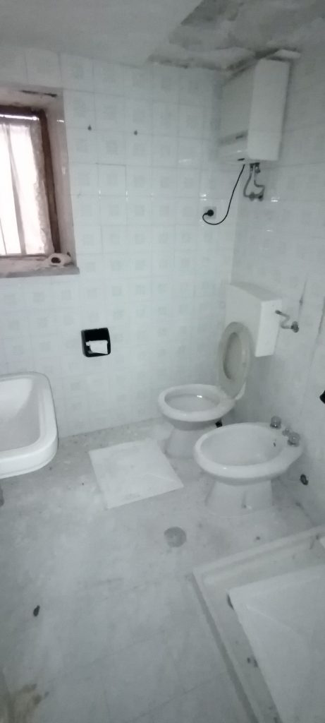 Casa indipendente nel centro storico (via Racioppi, 1 – 3)