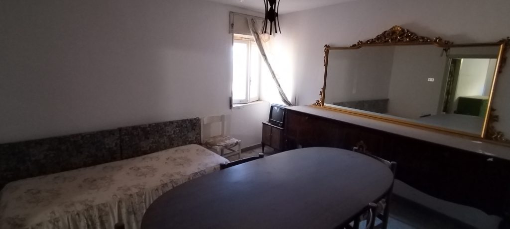 Casa indipendente nel centro storico (via Fratelli Bandiera, 14)