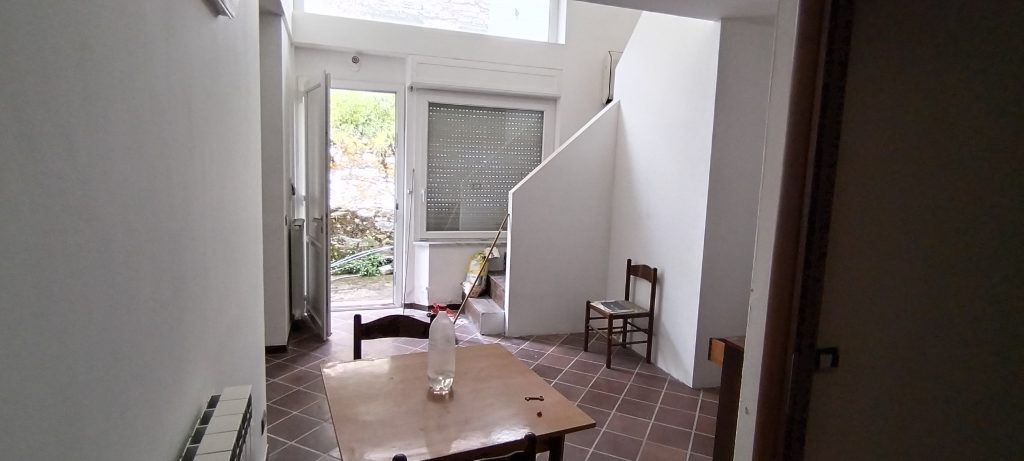 Casa indipendente nel centro urbano (via del Popolo, 3)