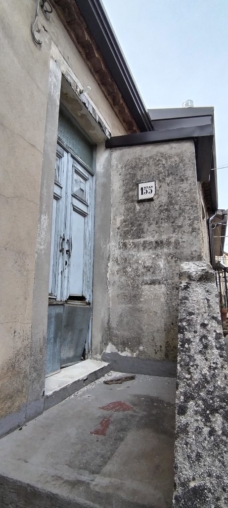Detached house in the historic center (via Dante, 155)