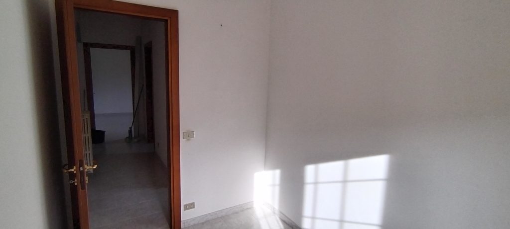 Villa con garage e terreno nella frazione termale (via Monte Pollino, 35)