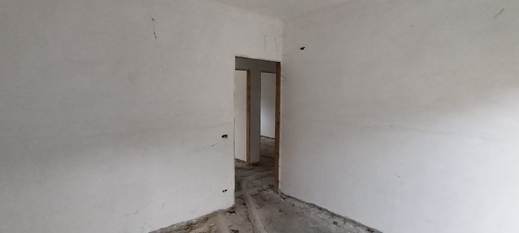 Villa con garage e terreno nella frazione termale (via Monte Pollino, 35)