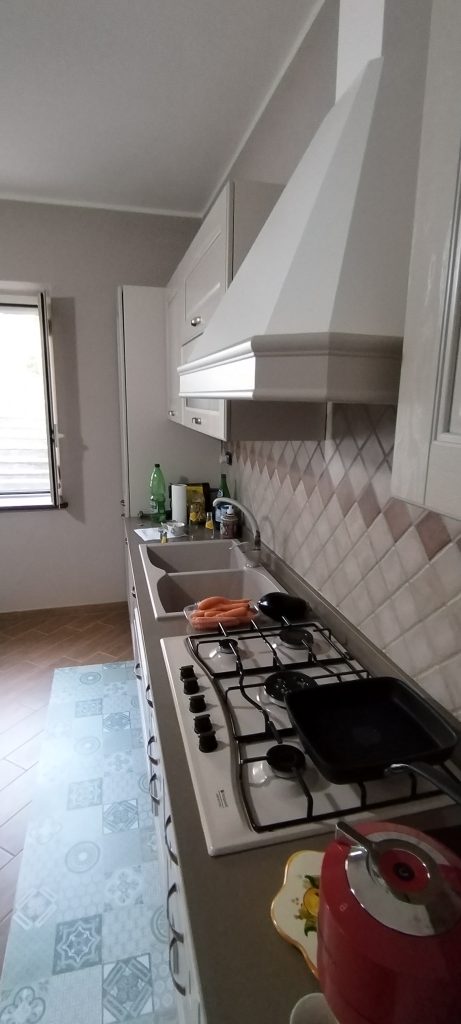 Detached house with land in a rural hamlet (c.da Cerri, 31)