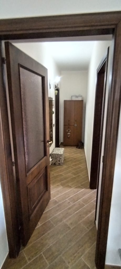 Detached house with land in a rural hamlet (c.da Cerri, 31)