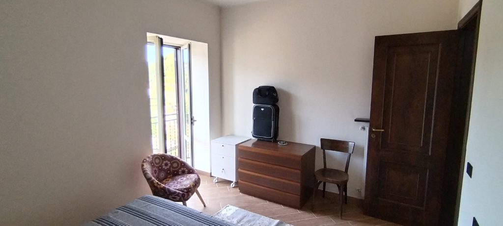 Detached house with land in a rural hamlet (c.da Cerri, 31)