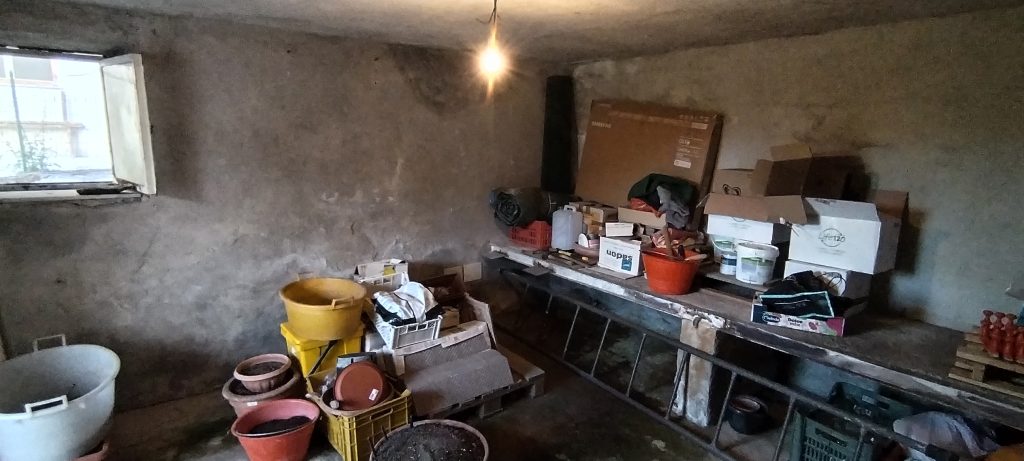 Detached house with land in a rural hamlet (c.da Cerri, 31)
