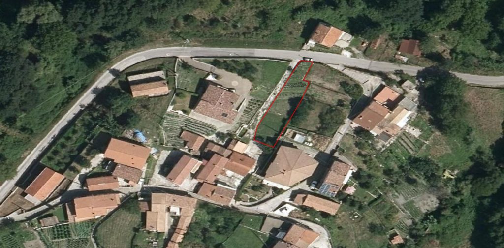 Detached house with land in a rural hamlet (c.da Cerri, 31)