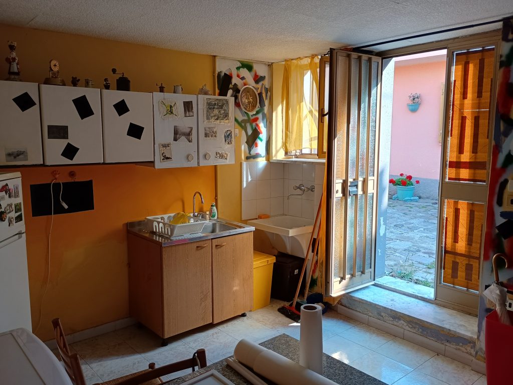 Detached house in the historic center (via Calvario, 11)