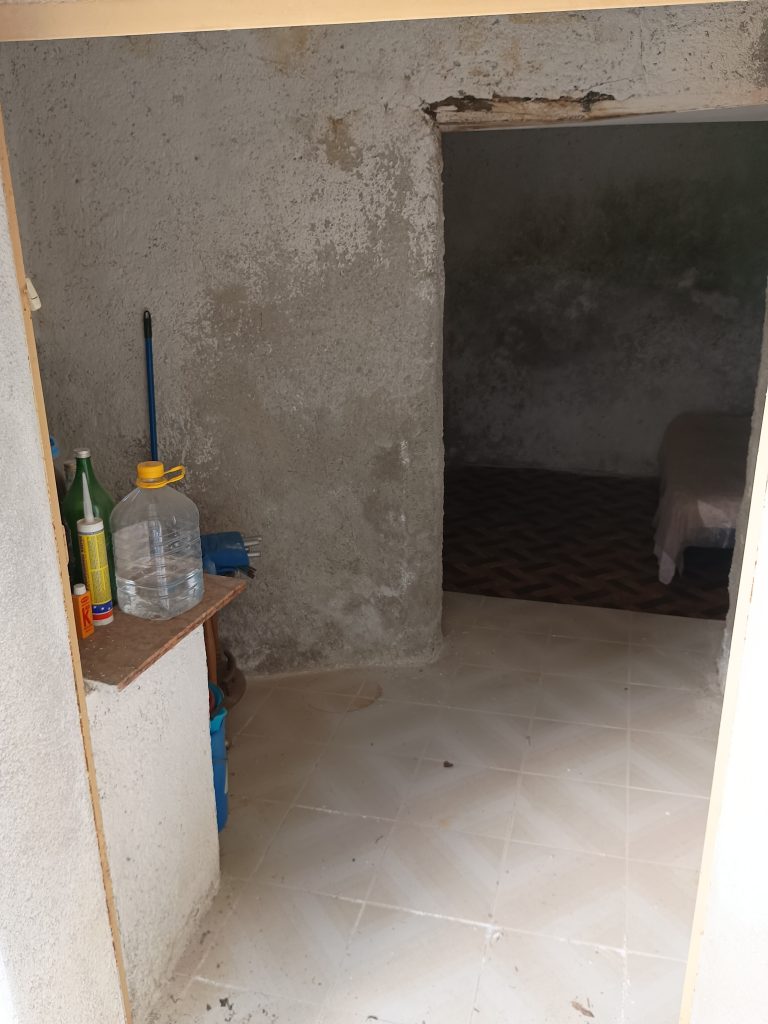 Casa indipendente nel centro storico (via Chiesa, 12)