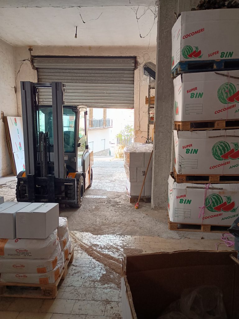 Appartamento con garage nel centro urbano (via Moro, 21)