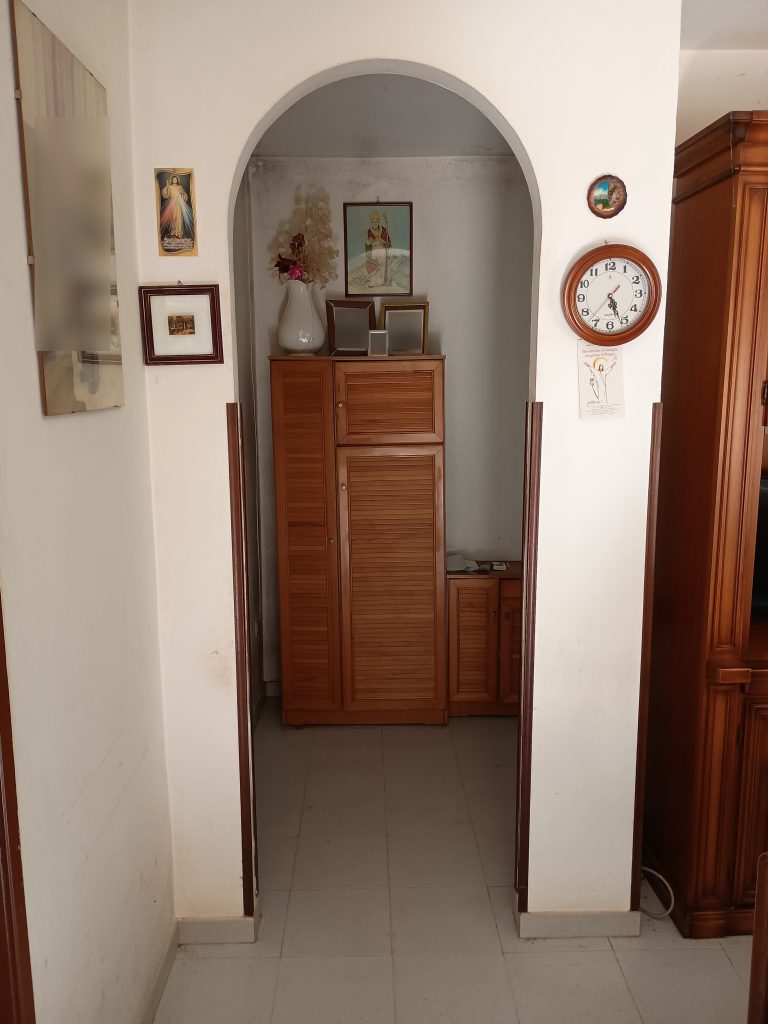 Detached house with garage and land (c.da Varrazzo, 120)