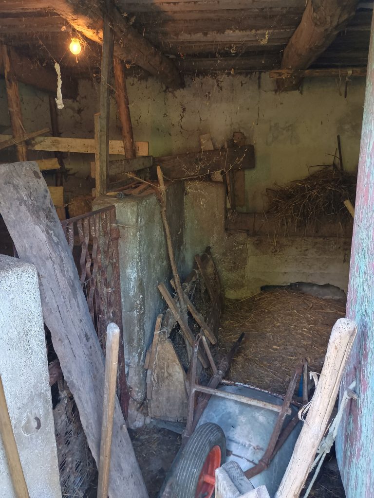 Detached house with garage and land (c.da Varrazzo, 120)