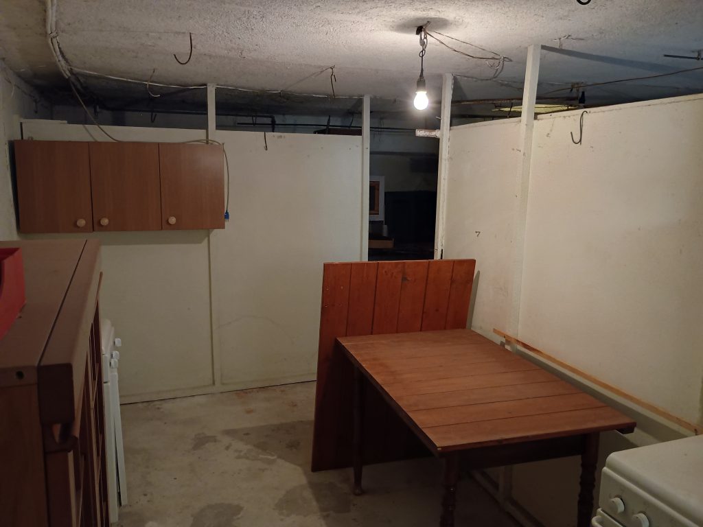 Casa indipendente con garage nel centro urbano (via Plauto, 10)